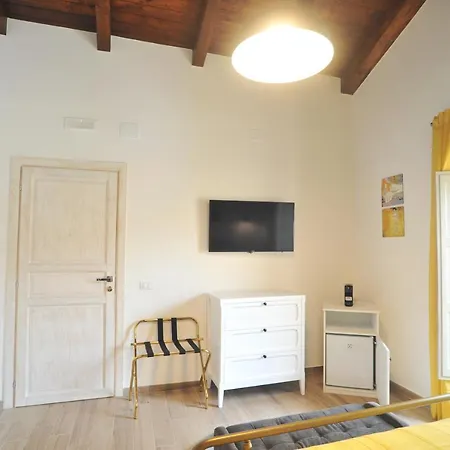 La Casa Di Nenna Bed & Breakfast